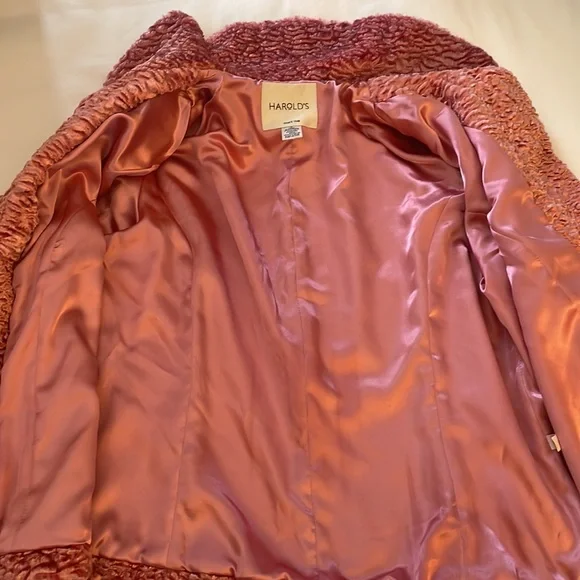 HAROLD’s Faux Fur Jacket with Hidden button closure down front. Like new - Picture 8 of 9